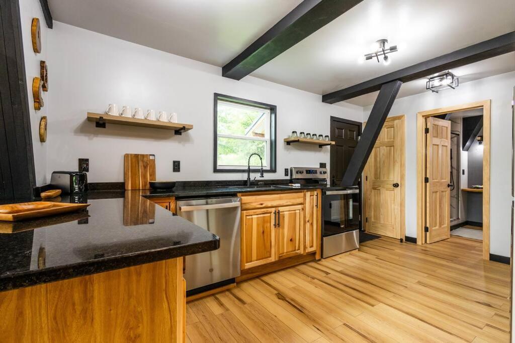 Valhalla Cabins Aframes With Hot Tubs & Sauna Cosby Εξωτερικό φωτογραφία