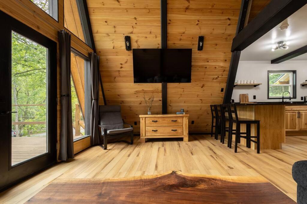 Valhalla Cabins Aframes With Hot Tubs & Sauna Cosby Εξωτερικό φωτογραφία